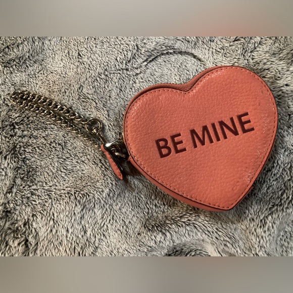 Coach heart coin pouch/keychain RARE VINTAGE - Picture 1 of 2